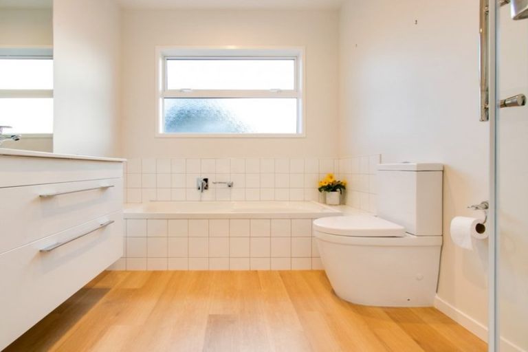 Photo of property in 51a Taradale Road, Marewa, Napier, 4110