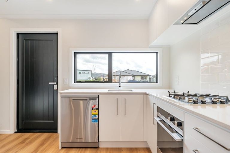 Photo of property in 17 Betty Boyes Street, Wallaceville, Upper Hutt, 5018