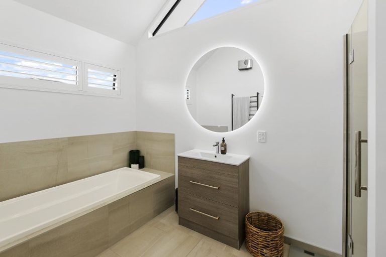 Photo of property in 43c Winton Street, St Albans, Christchurch, 8014