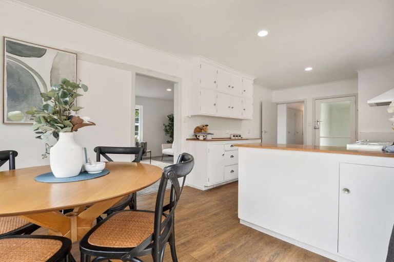 Photo of property in 10 Jarmey Place, Mangakakahi, Rotorua, 3015