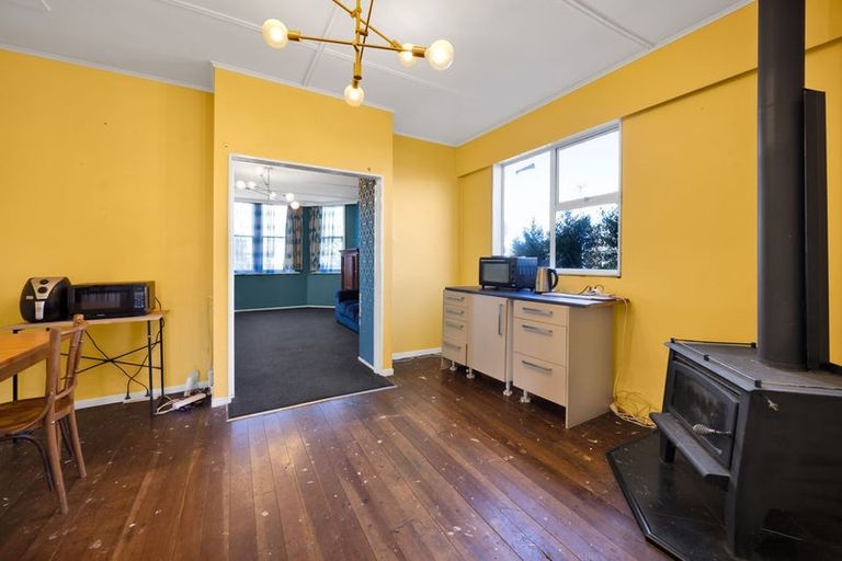 Photo of property in 25 Milmoe Street, Hawera, 4610