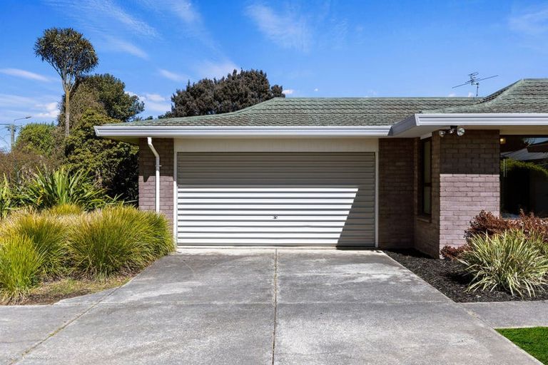 Photo of property in 36 Sabys Road, Halswell, Christchurch, 8025