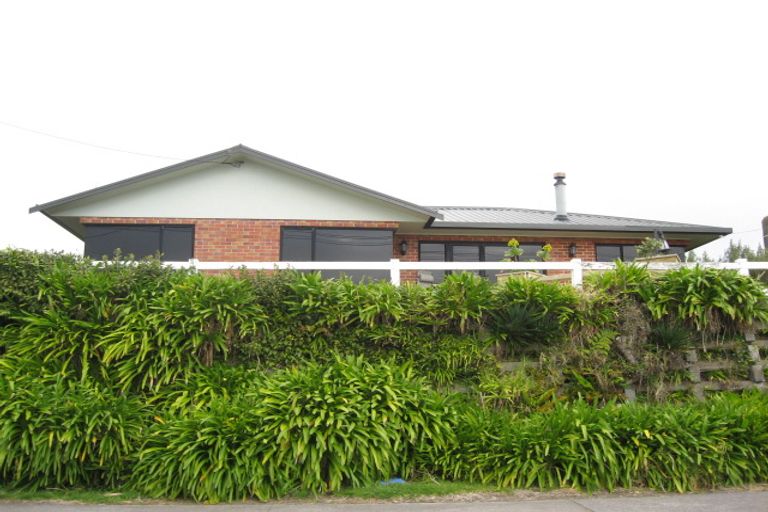 Photo of property in 82 Messenger Terrace, Oakura, 4314