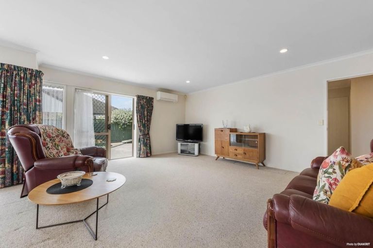 Photo of property in 9 Rush Creek Drive, Westgate, Auckland, 0614