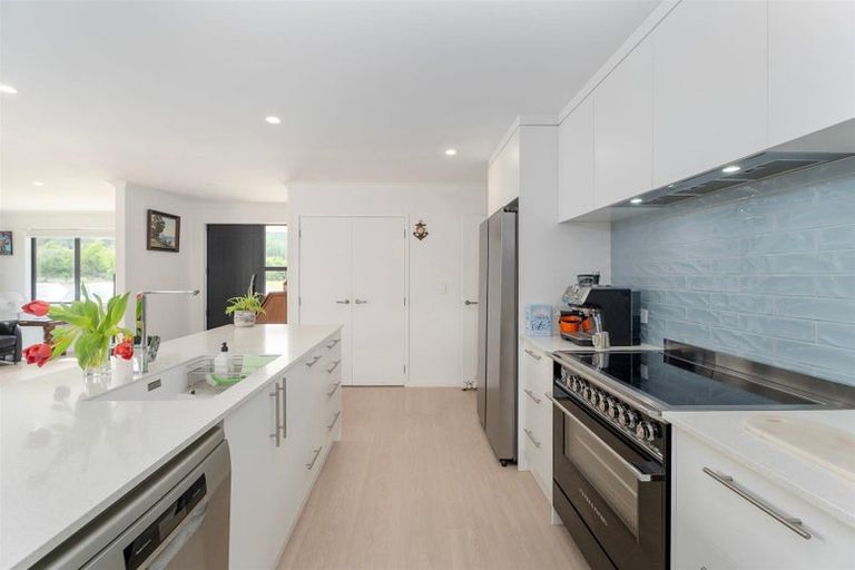 Photo of property in 37 Saint Andrews Drive, Pauanui, Hikuai, 3579