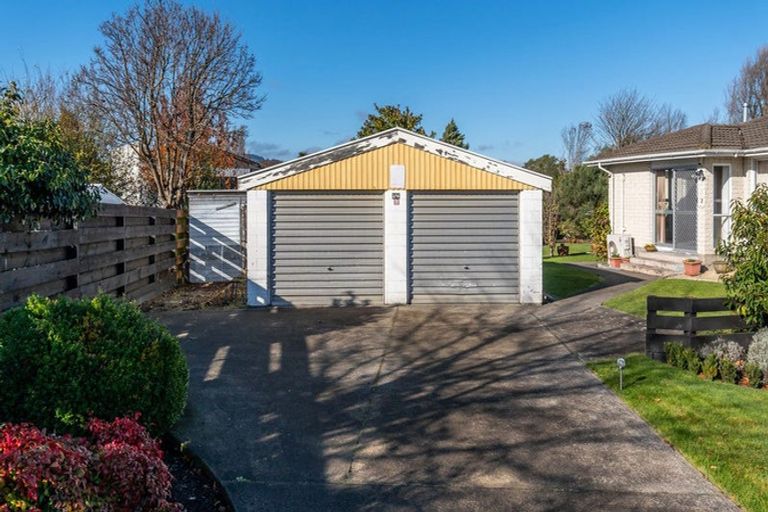 Photo of property in 2/16 Oldham Crescent, Halswell, Christchurch, 8025