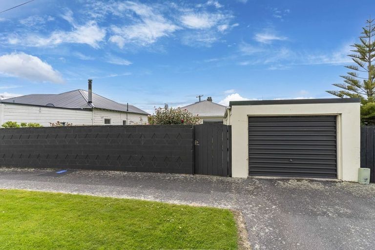 Photo of property in 11 Hargest Crescent, Saint Kilda, Dunedin, 9012