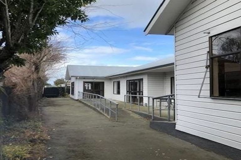 Photo of property in Tranquil Lodge Backpackers, 440 Manchester Street, St Albans, Christchurch, 8014