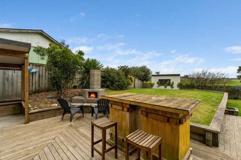 Photo of property in 10 Brendon Drive, Te Horo Beach, Otaki, 5581