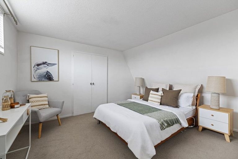 Photo of property in 1/25 Rubens Place, Burnside, Christchurch, 8053