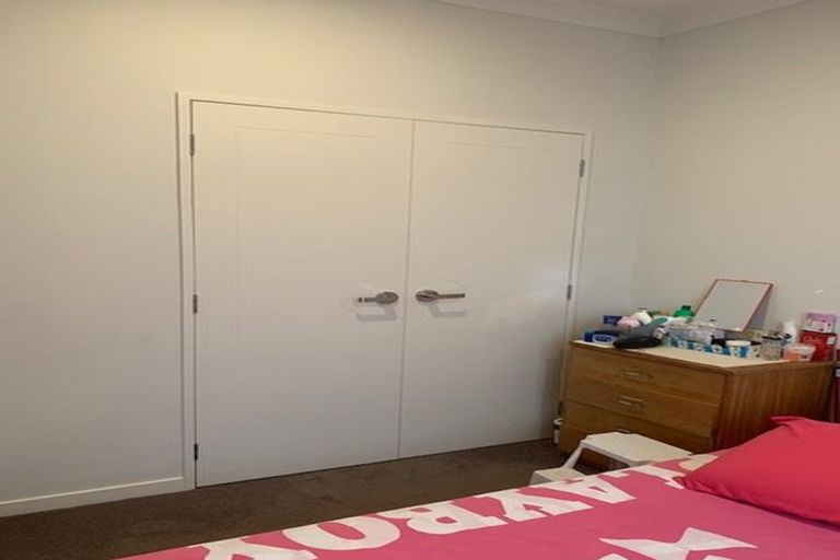 Photo of property in 82 Donegal Park Drive, Flat Bush, Auckland, 2019