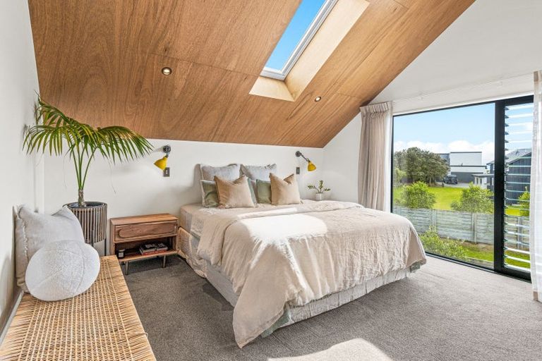 Photo of property in 17 Patiki Place, Omaha, 0986