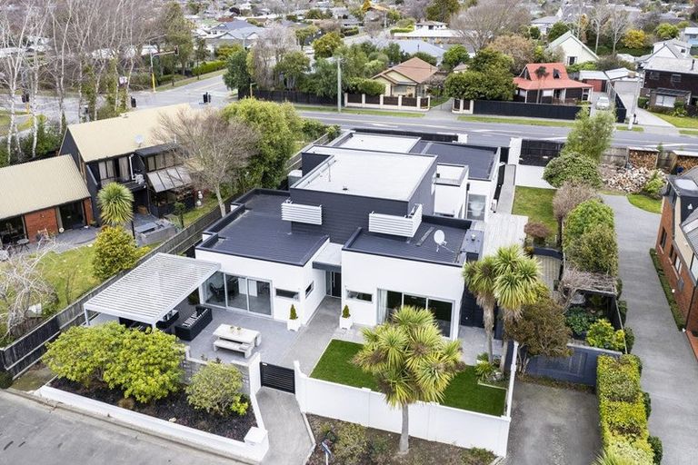 Photo of property in 107 Gardiners Road, Harewood, Christchurch, 8051