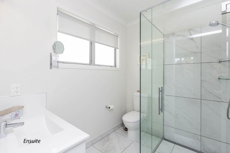 Photo of property in 11 Vernon Grove, Brown Owl, Upper Hutt, 5018