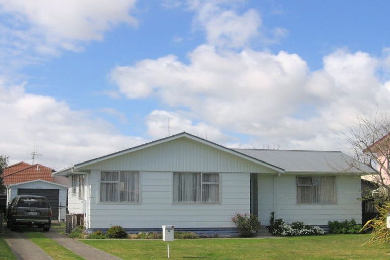 Photo of property in 23 Tahara Crescent, Mount Maunganui, 3116