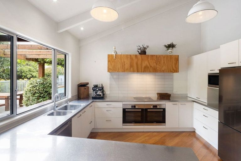 Photo of property in 150 Athlone Drive, Cambridge, 3434