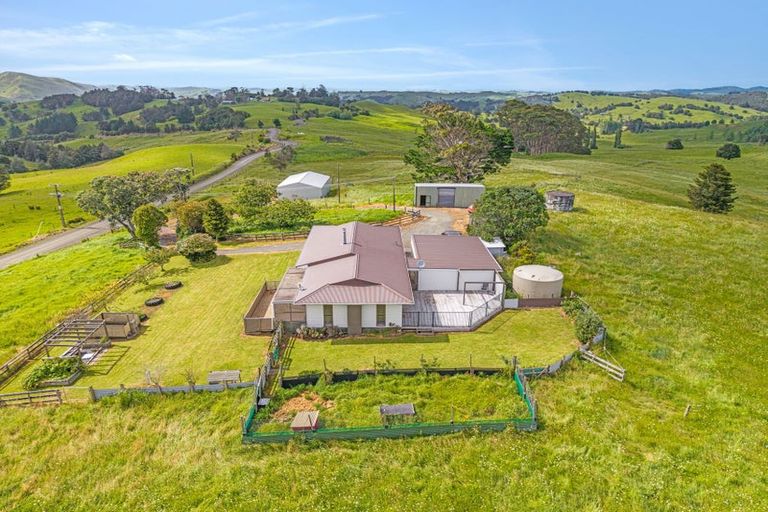 Photo of property in 201 Avoca Road North, Tangowahine, Dargaville, 0372