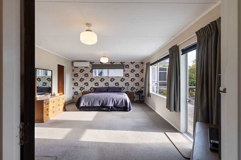 Photo of property in 10 Avon Street, Rongotea, 4476