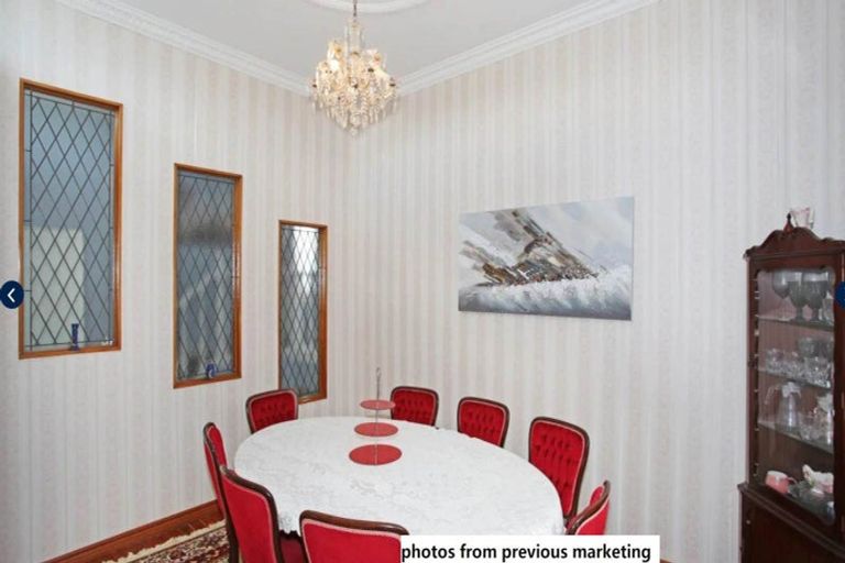 Photo of property in 3 Hillary Heights Avenue, Glendene, Auckland, 0602