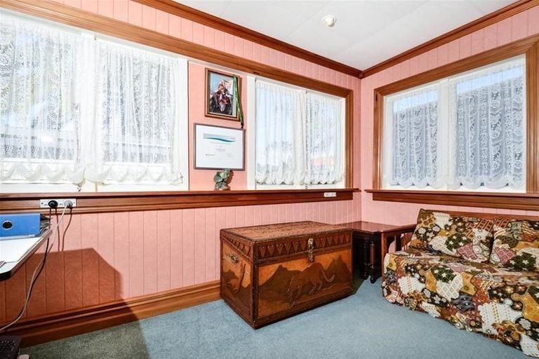 Photo of property in 1 Arawa Street, New Lynn, Auckland, 0600