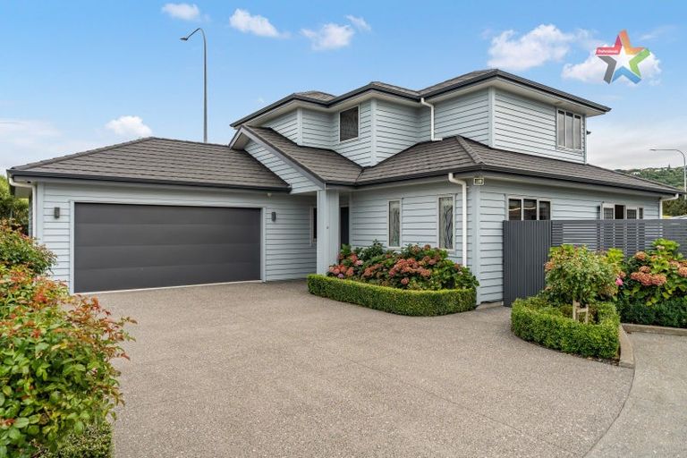 Photo of property in 8c Glen Iris Grove, Woburn, Lower Hutt, 5010