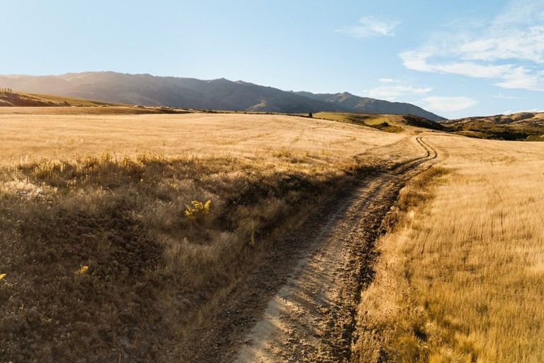 Photo of property in 35 Kordia Way, Waikerikeri, 9391