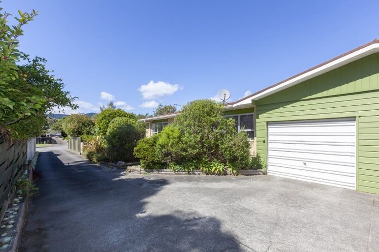 Photo of property in 6-6a Nola Avenue, Raumati Beach, Paraparaumu, 5032