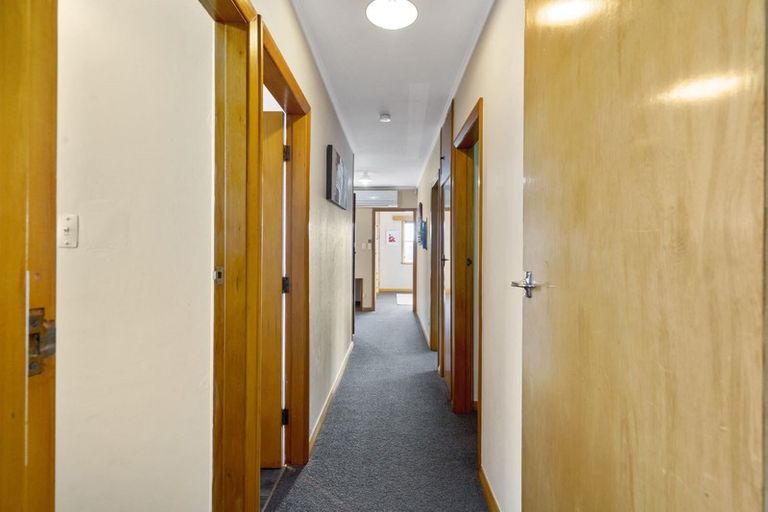 Photo of property in 18 Tarawa Street, Paekakariki, 5034