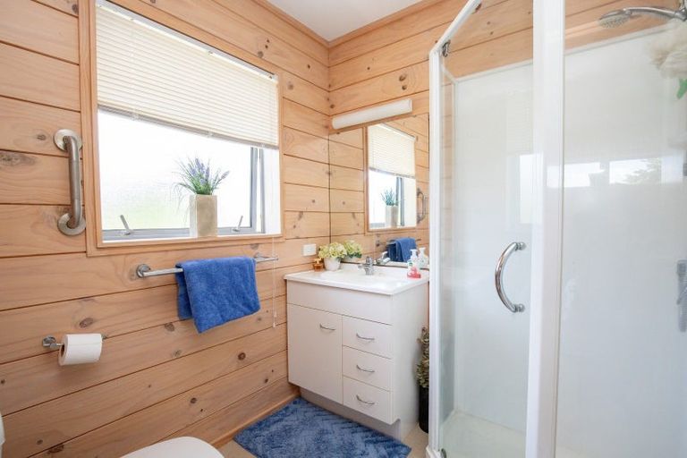 Photo of property in 5 Stembridge Road, Ngatea, 3503