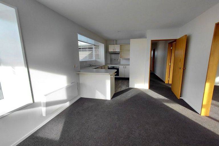 Photo of property in 2/19 Euston Street, Riccarton, Christchurch, 8041
