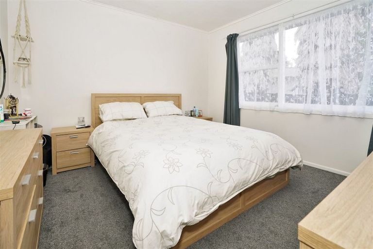 Photo of property in 24 Rhonda Avenue, Deanwell, Hamilton, 3206