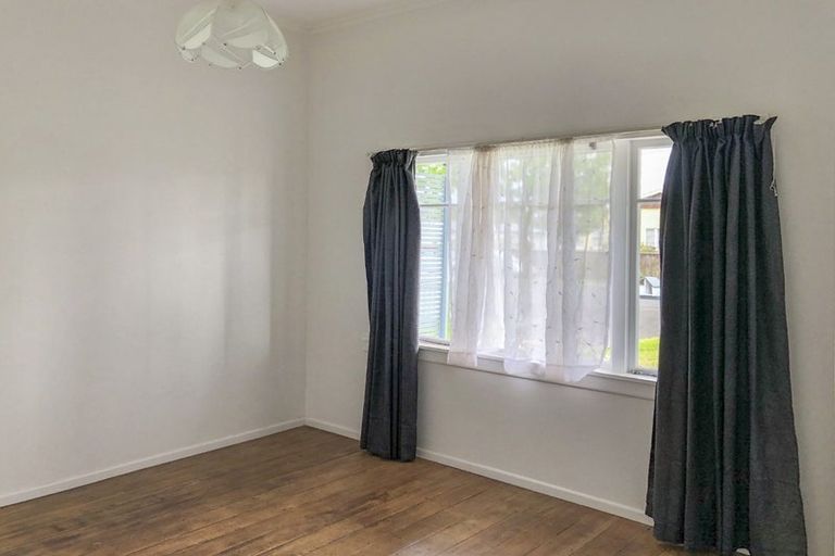 Photo of property in 15 White Street, Whanganui East, Whanganui, 4500