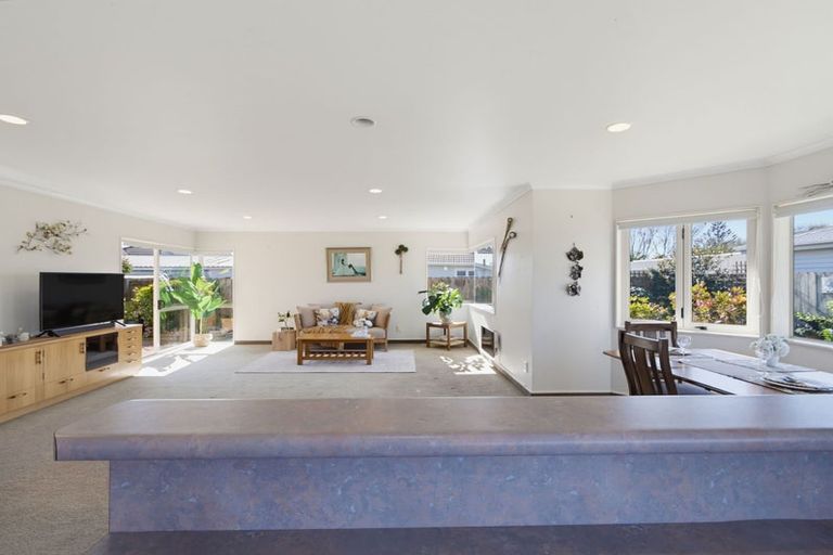 Photo of property in 6a Barry Avenue, Whakatane, 3120