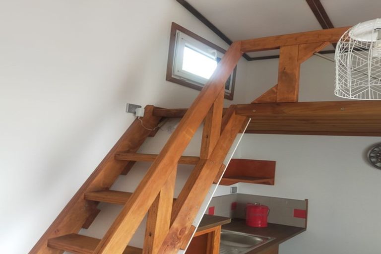 Photo of property in 26 Porterfield Street, Macandrew Bay, Dunedin, 9014