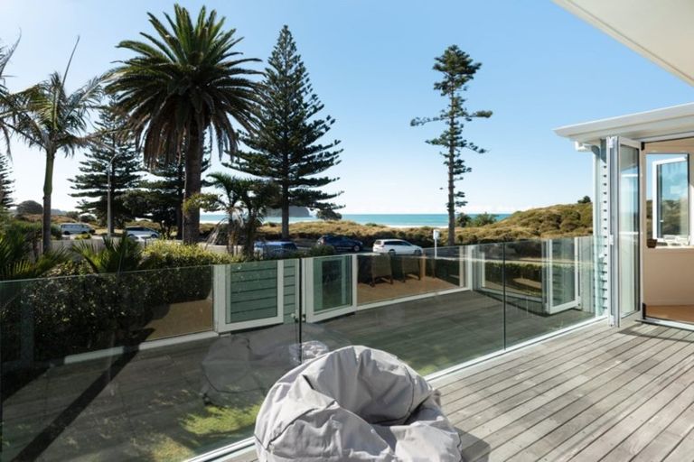 Photo of property in 96 Marine Parade, Mount Maunganui, 3116