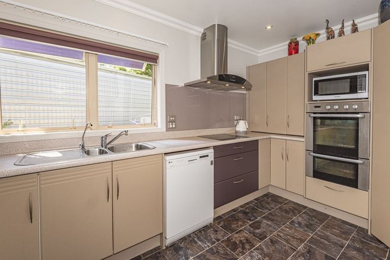 Photo of property in 6 Kereru Street, Maunu, Whangarei, 0110