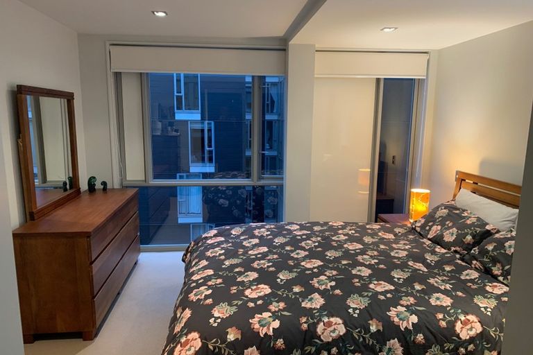 Photo of property in Monument Apartments, 5d/245 Wakefield Street, Te Aro, Wellington, 6011