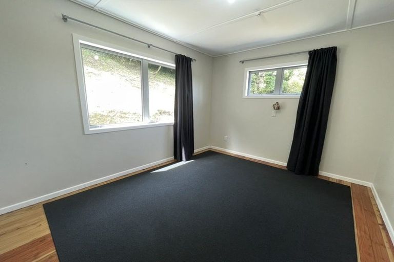 Photo of property in 97 Dowse Drive, Maungaraki, Lower Hutt, 5010