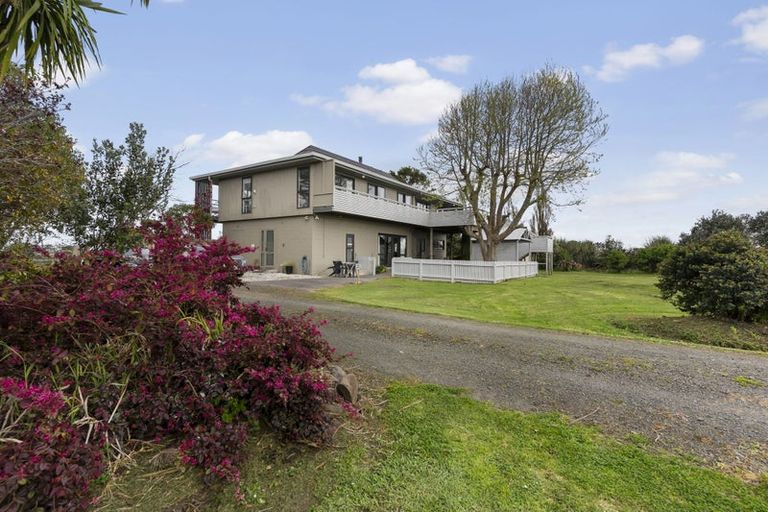 Photo of property in 48 Parkhurst Road, Helensville, 0874