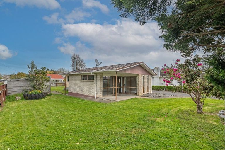 Photo of property in 21c Flower Street, Bulls, 4818