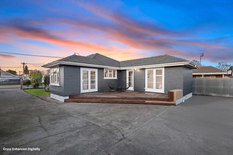 Photo of property in 155 Langdons Road, Northcote, Christchurch, 8052