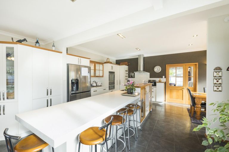 Photo of property in 21 Alan Street, Palmerston North, 4414