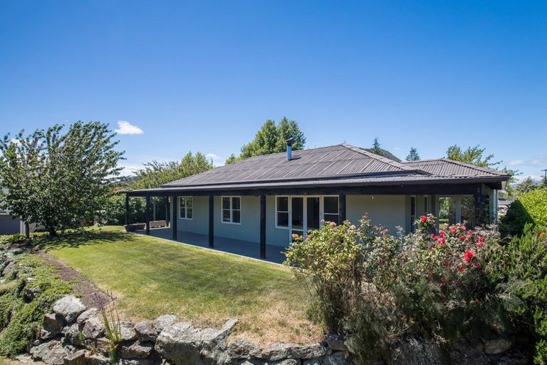 Photo of property in 10 Mercury Place, Wanaka, 9305
