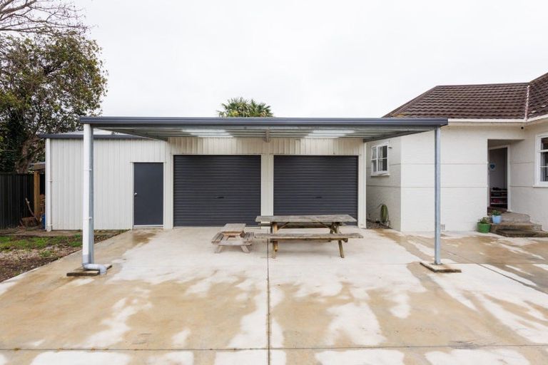 Photo of property in 68 Pahiatua Street, Hokowhitu, Palmerston North, 4410