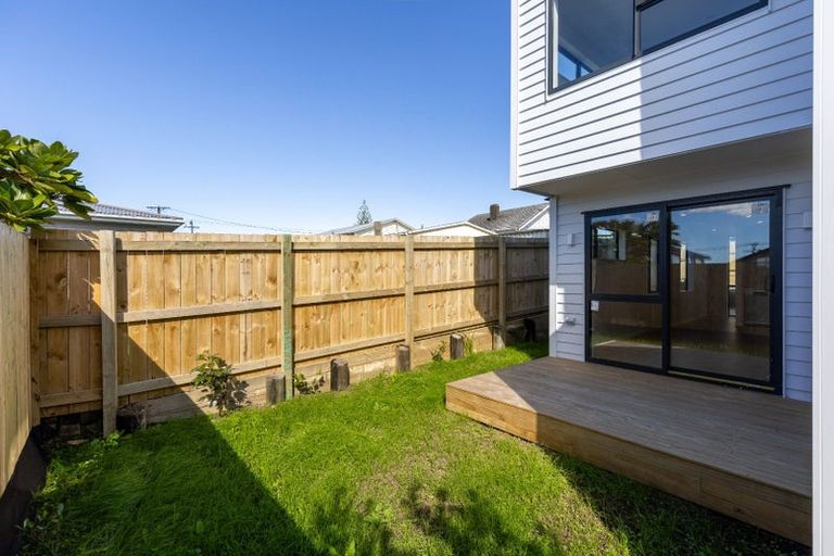 Photo of property in 6e Kaweka Street, New Lynn, Auckland, 0600