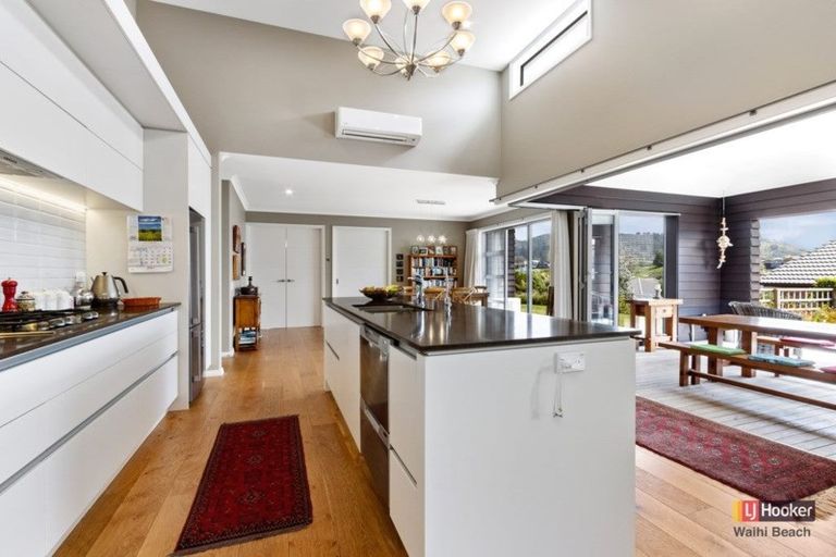 Photo of property in 31 Browns Drive, Waihi Beach, 3611