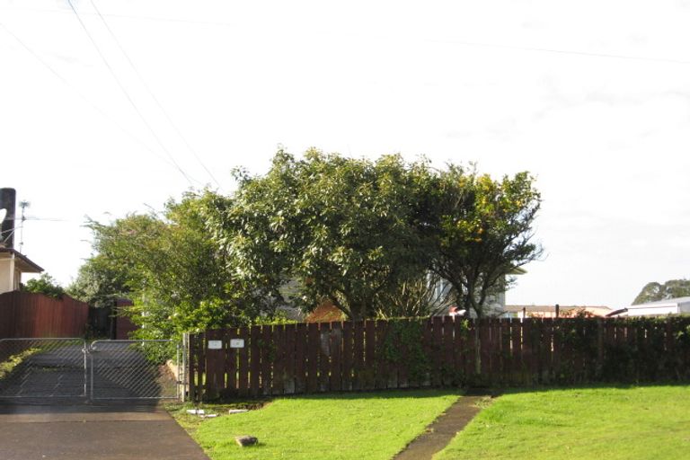 Photo of property in 1 Antrim Crescent, Otara, Auckland, 2023