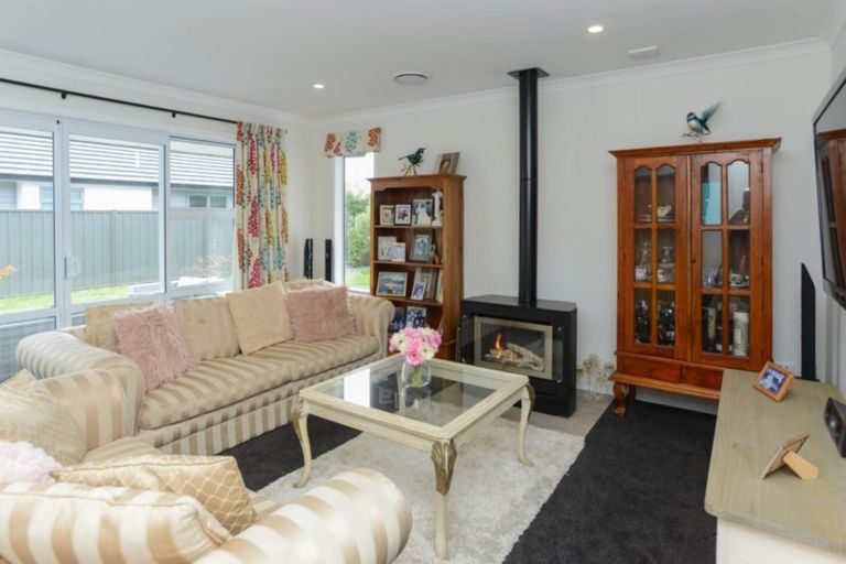 Photo of property in 24 Rakaia Way, Poraiti, Napier, 4112