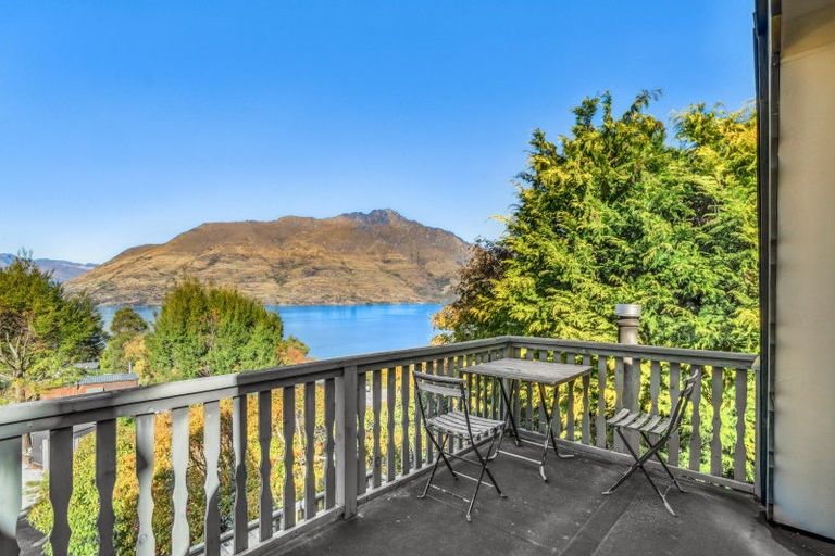 Photo of property in 6b Williams Street, Sunshine Bay, Queenstown, 9300