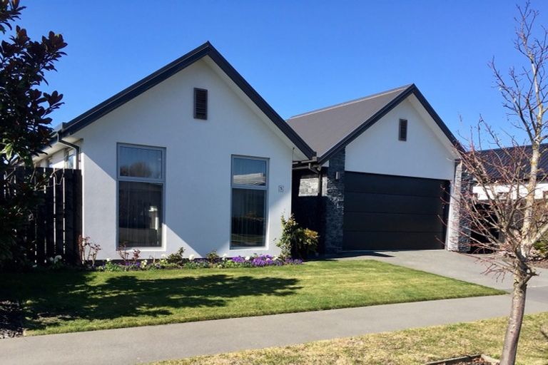 Photo of property in 5 Whitau Place, Marshland, Christchurch, 8083